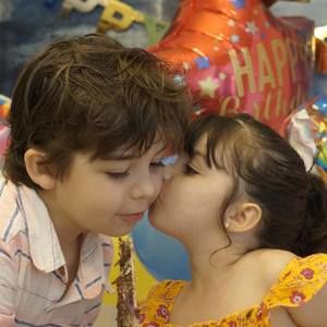 Meet your Posher, Yaima